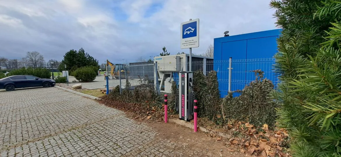 Stacja ładowania samochodów elektrycznych NOXO.ENERGY - Hotel Remes - Garo LS-4